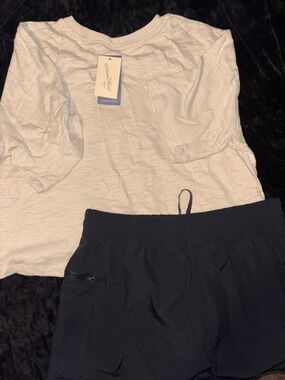 Universal Thread Cream Short Sleeve Pocket Top